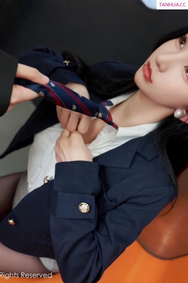 周于希dummy  [XiuRen]高清写真图 2023.07.14 No.7086 周于希Sally 制服短裙第62张图片
